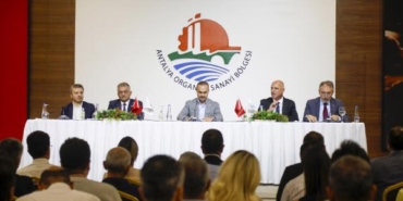 Bakan Kacır: Türkiye'nin Ar- Ge insan kaynağı 30 binden 200 bine çıktı (2) 4 Bakan Kacır Türkiyenin Ar- Ge insan kaynağı 30 binden 200 bine çıktı 2