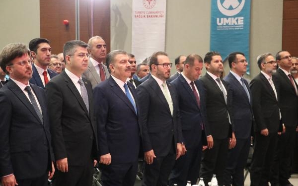 Bakan Koca UMKE gönüllülerimiz erken dönem kurtarma faaliyeti de yürütecek