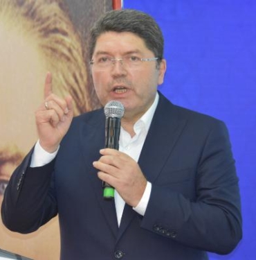 Bakan Tunç: Türkiye Yüzyılı'na yeni bir anayasa yakışır 2 Bakan Tunç Türkiye Yüzyılına yeni bir anayasa yakışır