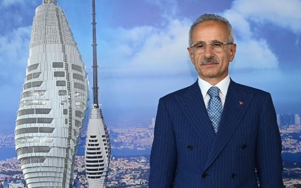 Bakan Uraloğlu: Çamlıca Kulesi'ni 1 milyon 196 bin kişi ziyaret etti 1 Bakan Uraloğlu Çamlıca Kulesini 1 milyon 196 bin kişi ziyaret etti
