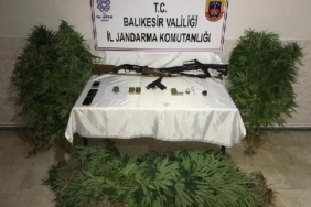 Bandırmada jandarmadan uyuşturucu operasyonu 4 gözaltı