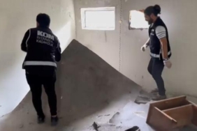 Başakşehirde metruk binaya tarihi eser operasyonu Çok sayıda sikke ele geçirildi