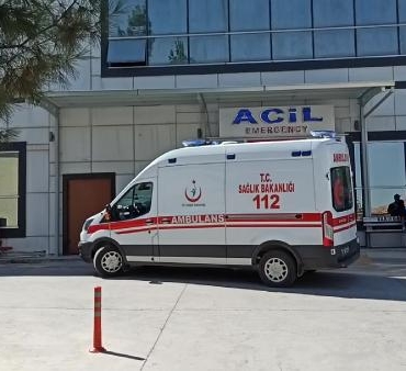 Batmanda gıda zehirlenmesi şüphesiyle 10 kişi hastaneye kaldırıldı