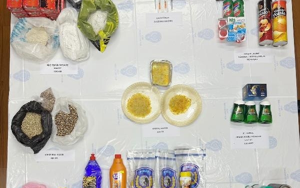 Bayrampaşada AVMye patlayıcı bırakmak isteyen şüpheli çantası alev alınca yakalandı hedeflerinde ormanlar da vardı