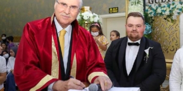 Belediye başkanının yeğeni kazada hayatını kaybetti 7 Belediye başkanının yeğeni kazada hayatını kaybetti