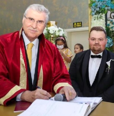 Belediye başkanının yeğeni kazada hayatını kaybetti