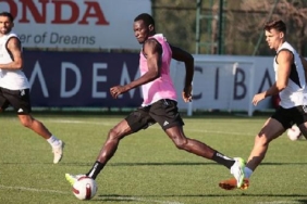 Beşiktaş kondisyon ve taktik çalıştı