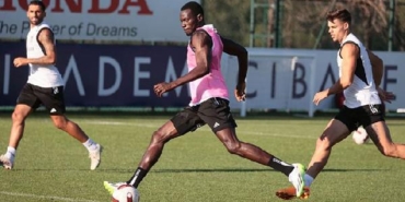Beşiktaş kondisyon ve taktik çalıştı