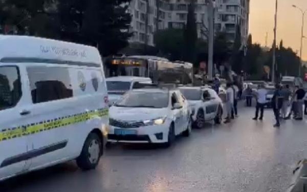 Beylikdüzü'nde D-100 Karayolunda otomobile silahlı saldırı 