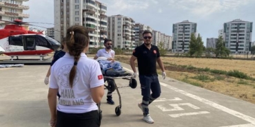 Beyninde pıhtı oluşan Zeynep, ambulans helikopterle sevk edildi 16 Beyninde pıhtı oluşan Zeynep ambulans helikopterle sevk edildi
