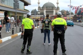 Beyoğlunda taksilere kısa mesafe ve taksimetre denetimi