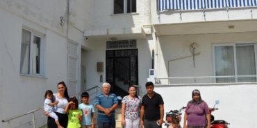 Binanın duvarları çatladı ev sahipleri Ölmek istemiyoruz diye yardım istedi