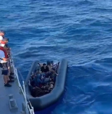 Bodrum açıklarında 13 kaçak göçmen yakalandı 25 kaçak göçmen kurtarıldı