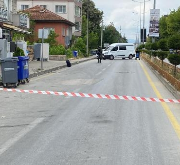 Boluda şüpheli çanta fünyeyle patlatıldı