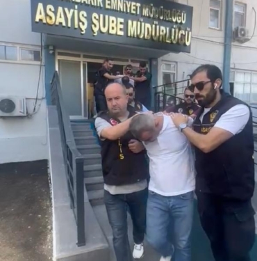 Borç verdikleri 2 kişiyi ormanda döven 5 tefeci tutuklandı