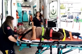 Bursada kamyonla çarpışan midibüsün şoförü yaralandı