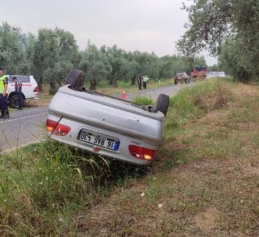 Bursada takla atan otomobilin sürücüsü hayatını kaybetti 2 yaralı