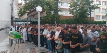 Bursa’daki kazada ölen 3 genç, eğlenmeye gidiyormuş (2) 11 Bursadaki kazada ölen 3 genç eğlenmeye gidiyormuş 2