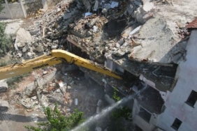 Büyükçekmecede Marmara Depreminin 24üncü yılında 70 daire yıkıldı