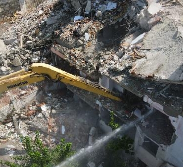 Büyükçekmecede Marmara Depreminin 24üncü yılında 70 daire yıkıldı