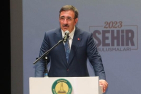 Cevdet Yılmaz: Bu yıl 1 trilyon lira kaynak deprem için harcanacak (2) 13 Cevdet Yılmaz Bu yıl 1 trilyon lira kaynak deprem için harcanacak 2