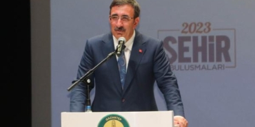 Cevdet Yılmaz: Bu yıl 1 trilyon lira kaynak deprem için harcanacak (2) 15 Cevdet Yılmaz Bu yıl 1 trilyon lira kaynak deprem için harcanacak 2