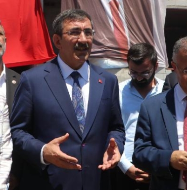 Cevdet Yılmaz Bu yıl 1 trilyon lira kaynak deprem için harcanacak