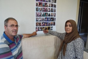 Depremde yıkılan Rönesans Rezidansta kalan kızı ve torunundan 6 aydır haber alamıyor