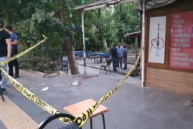 Diyarbakırda nişana davet edilmeyen kardeş babası ve kardeşini tabancayla yaraladı