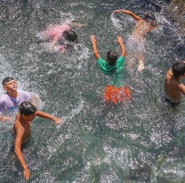 Diyarbakırda termometreler 45 dereceyi gösterdi Meteoroloji daha da artacak dedi