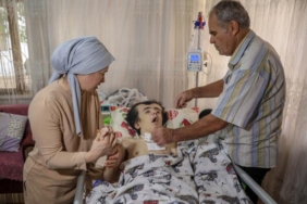 Düştüğü akarsuda beyni hasar görünce yatağa bağımlı hale geldi