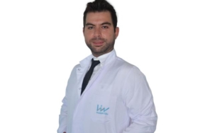 Düzenli yüzme ile omurgayı desteklemek ve postürü düzeltmek mümkün