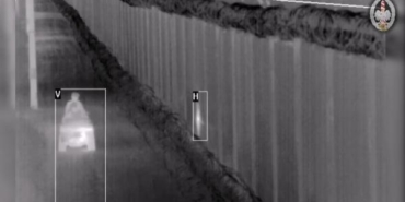 Düzensiz göçmenlerin Polonya sınırını geçme girişimleri kameralara yansıdı 11 Düzensiz göçmenlerin Polonya sınırını geçme girişimleri kameralara yansıdı