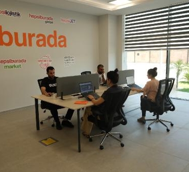 E-Ticaret İhtisas Merkezlerinin ilki Adanada açıldı