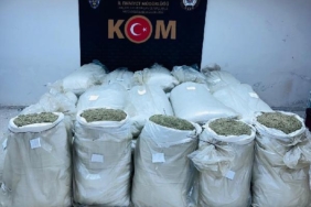 Edirne’de 720 kilo ‘damiana çayı’ ele geçirildi 13 Edirnede 720 kilo damiana çayı ele geçirildi