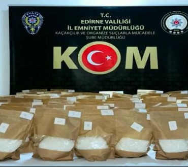 Edirne’de kamyonette 72 kilo uyuşturucu ele geçirildi 5 Edirnede kamyonette 72 kilo uyuşturucu ele geçirildi