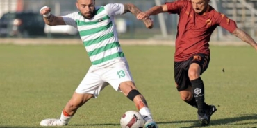 Efeler 09 hazırlık maçında tek golle galip geldi 29 Efeler 09 hazırlık maçında tek golle galip geldi