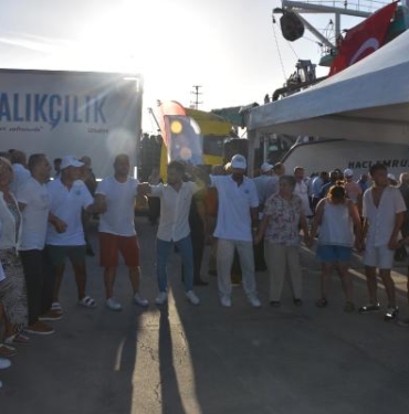 Ege Denizi’nde av sezonu törenle açıldı