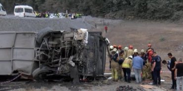 (Ek fotoğraflar)-Eyüpsultan'da otobüs devrildi çok sayıda yaralı var 10 Ek fotoğraflar-Eyüpsultanda otobüs devrildi çok sayıda yaralı var