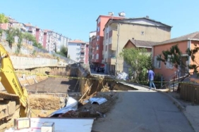 ek fotoğraflar Sarıyerde yol çöktü