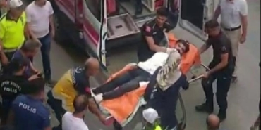 Elazığ'da bıçaklı kavga: 1 ölü, 1 yaralı 19 Elazığda bıçaklı kavga 1 ölü 1 yaralı