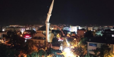 Elazığ’da hasarlı cami minaresi kontrollü olarak yıkıldı 24 Elazığda hasarlı cami minaresi kontrollü olarak yıkıldı