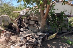 Elazığ’da otomobil yol kenarındaki bahçeye uçtu: 7 yaralı 4 Elazığda otomobil yol kenarındaki bahçeye uçtu 7 yaralı