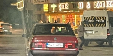 Elazığ’da seyir halindeki otomobil yandı 37 Elazığda seyir halindeki otomobil yandı