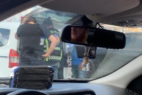 Eminönü'nde kurallara uymayan taksicilere ceza yazıldı 7 Eminönünde kurallara uymayan taksicilere ceza yazıldı