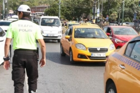 Eminönünde taksi ve korsan taşımacılık denetimi