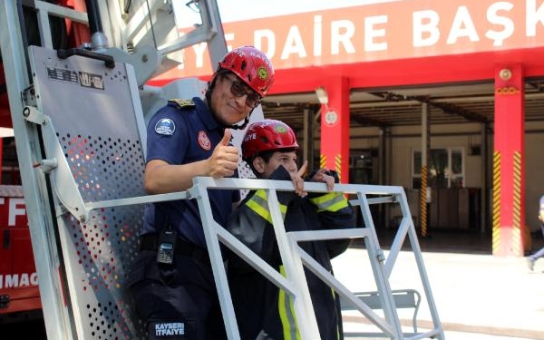 Engelli Umutun itfaiyeci olma hayali gerçekleşti