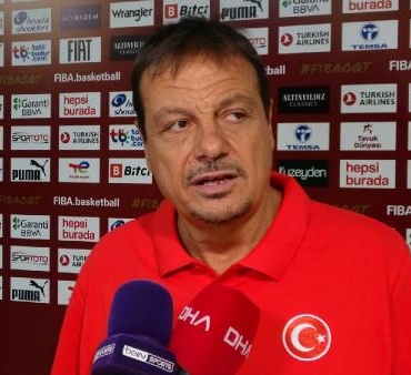 Ergin Ataman Seyircinin de desteğiyle galibiyet serisine devam edeceğimizi düşünüyorum