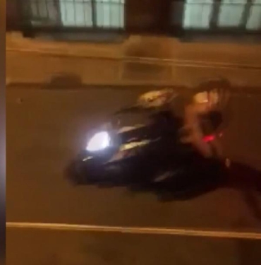 Esenler'de tartıştıkları eski arkadaşlarının evini kurşunladılar 9 Esenlerde tartıştıkları eski arkadaşlarının evini kurşunladılar