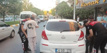 Esenyurt'ta denetimden kaçmaya çalışan 2 kişi yakalandı 2 Esenyurtta denetimden kaçmaya çalışan 2 kişi yakalandı